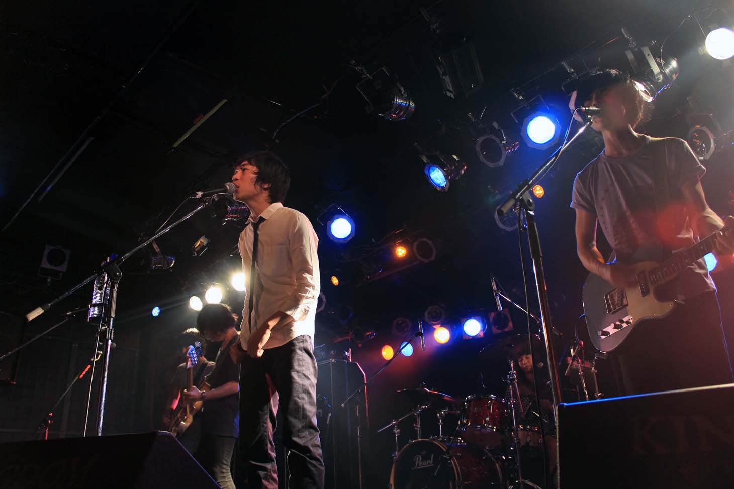 11月12日の岡山・CRAZYMAMA KINGDOM公演の様子。