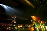 チームしゃちほこ「ホールツアー2014～僕らのカラオケワンダーランド～」さいたま市文化センター 大ホール公演の様子。