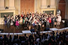 「LINE 倉木麻衣なりきりコンテスト」の様子。