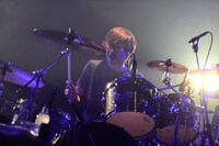 松田晋二（Dr / THE BACK HORN）（撮影：橋本塁【SOUND SHOOTER】）