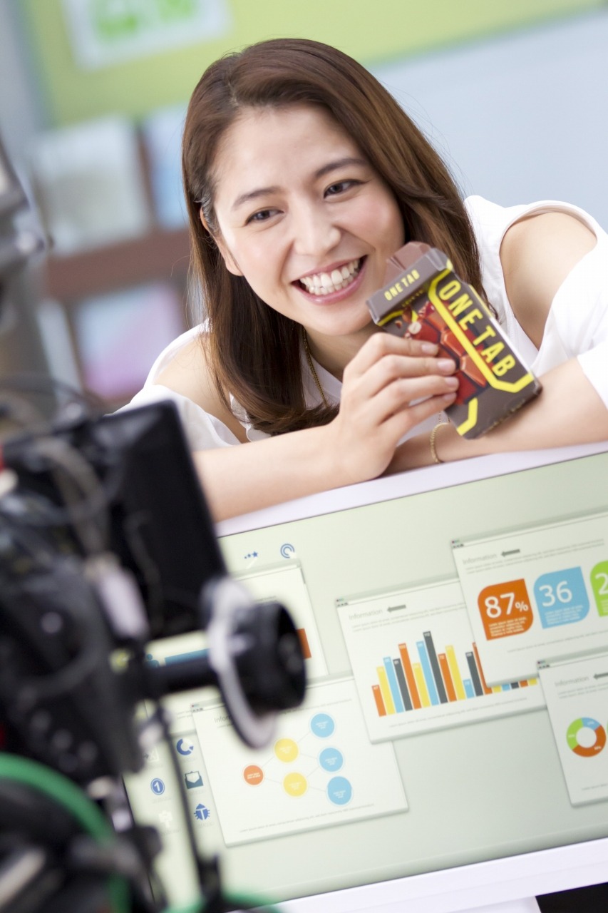 「ONE TAB」CM「ぎっちぎち篇」撮影の様子。