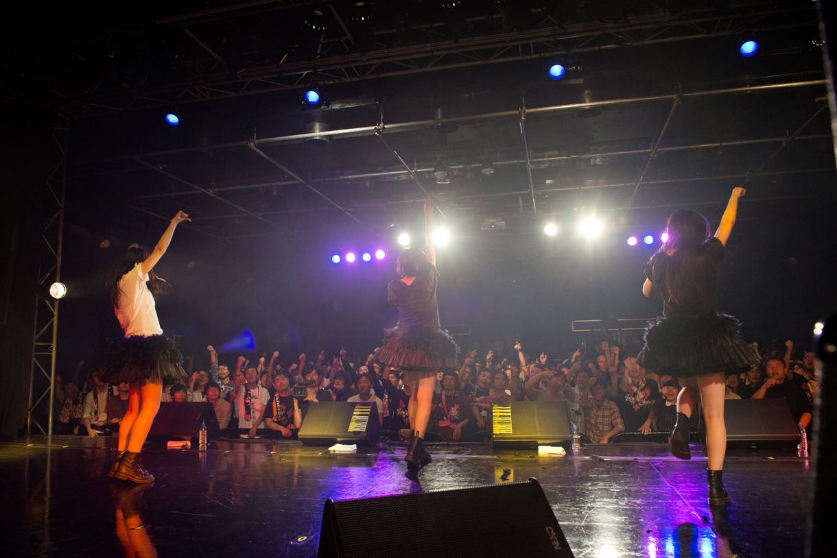 「Party Rockets ワンマンライブ～FULL THROTTLE～」の様子。