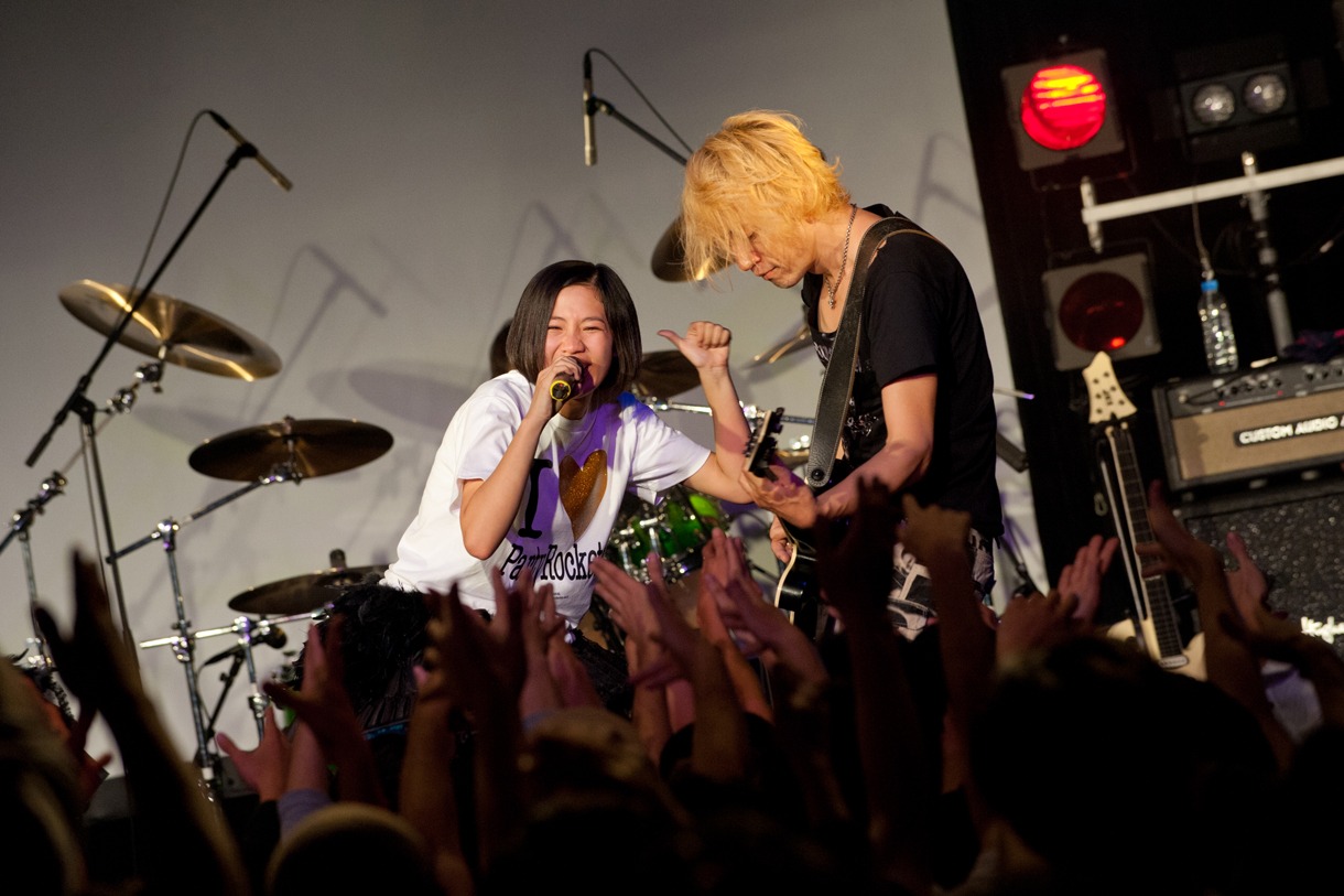 「Party Rockets ワンマンライブ～FULL THROTTLE～」の様子。