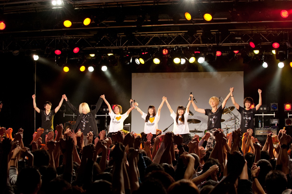 「Party Rockets ワンマンライブ～FULL THROTTLE～」の様子。