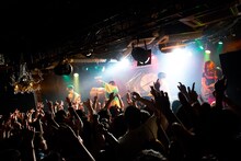 パスピエ「パスピエ TOUR 2014 "幕の外ISM"」下北沢GARAGE公演の様子。