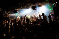 パスピエ「パスピエ TOUR 2014 "幕の外ISM"」下北沢GARAGE公演の様子。