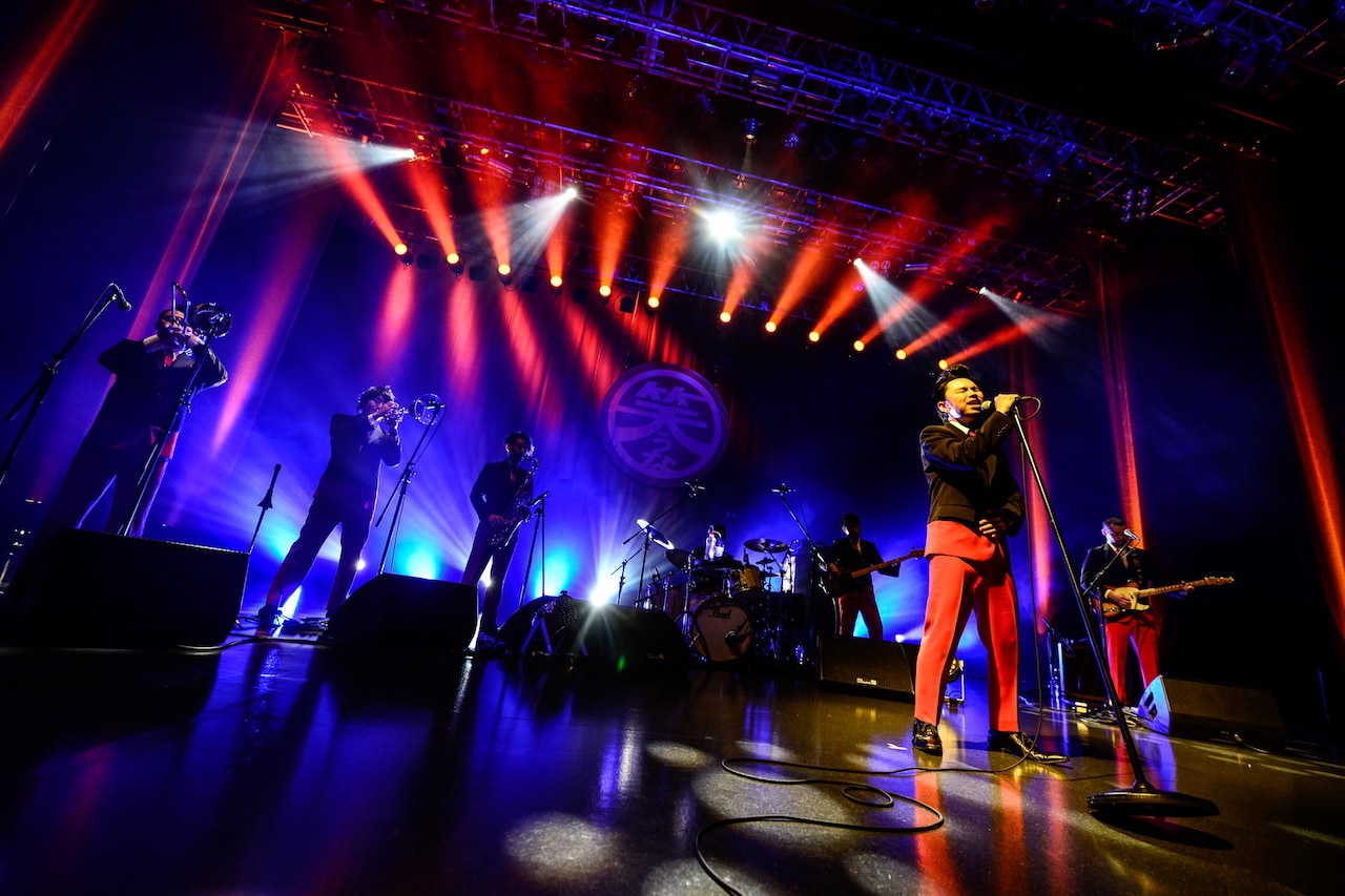 在日ファンク「『笑うな』発売記念ツアー」東京・EX THEATER ROPPONGI公演の様子。（Photo by AZUSA TAKADA）