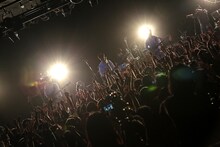 UNCHAIN「"N.E.W.S." Release One Man Tour～7th News～」東京・LIQUIDROOM公演の様子。