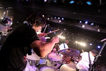 UNCHAIN「"N.E.W.S." Release One Man Tour～7th News～」東京・LIQUIDROOM公演の様子。