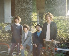 クリープハイプ。左から2番目が尾崎世界観。