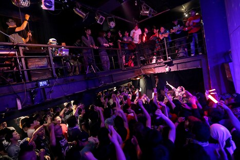 DJ younaP!（撮影：後藤壮太郎）