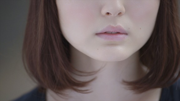 花澤香菜「こきゅうとす」ビデオクリップのワンシーン。