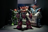 DJ LOVE（SEKAI NO OWARI）のガンプラ作品。