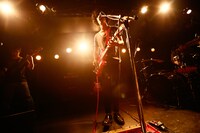 「Kidori Kidoriのタデ食う虫もウキウキツアー」ファイナル公演の様子。