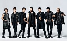 三代目 J Soul Brothers。一番右がELLY。