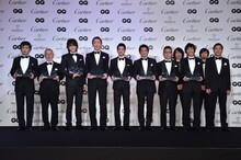 「GQ Men of the Year 2014」授賞式に出席した（左から）劇団ひとり、鈴木敏夫、小栗旬、布袋寅泰、唐沢寿明、坂上忍、園子温、ウルフルズ。