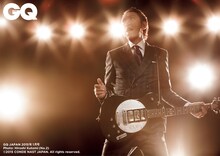 布袋寅泰のポートレイト。『GQ JAPAN』2015年1月号 PHOTO：Hiroshi Kutomi（No.2）(c)2015 CONDE NAST JAPAN. All rights reserved.