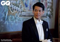 唐沢寿明のポートレイト。『GQ JAPAN』2015年1月号(c) 2015「杉原千畝」制作委員会