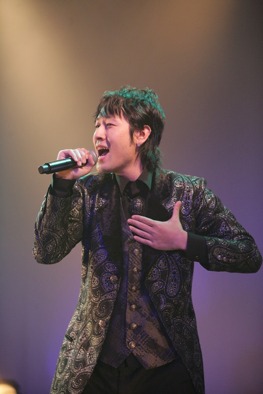 REVALCY（撮影：埼玉泰史）