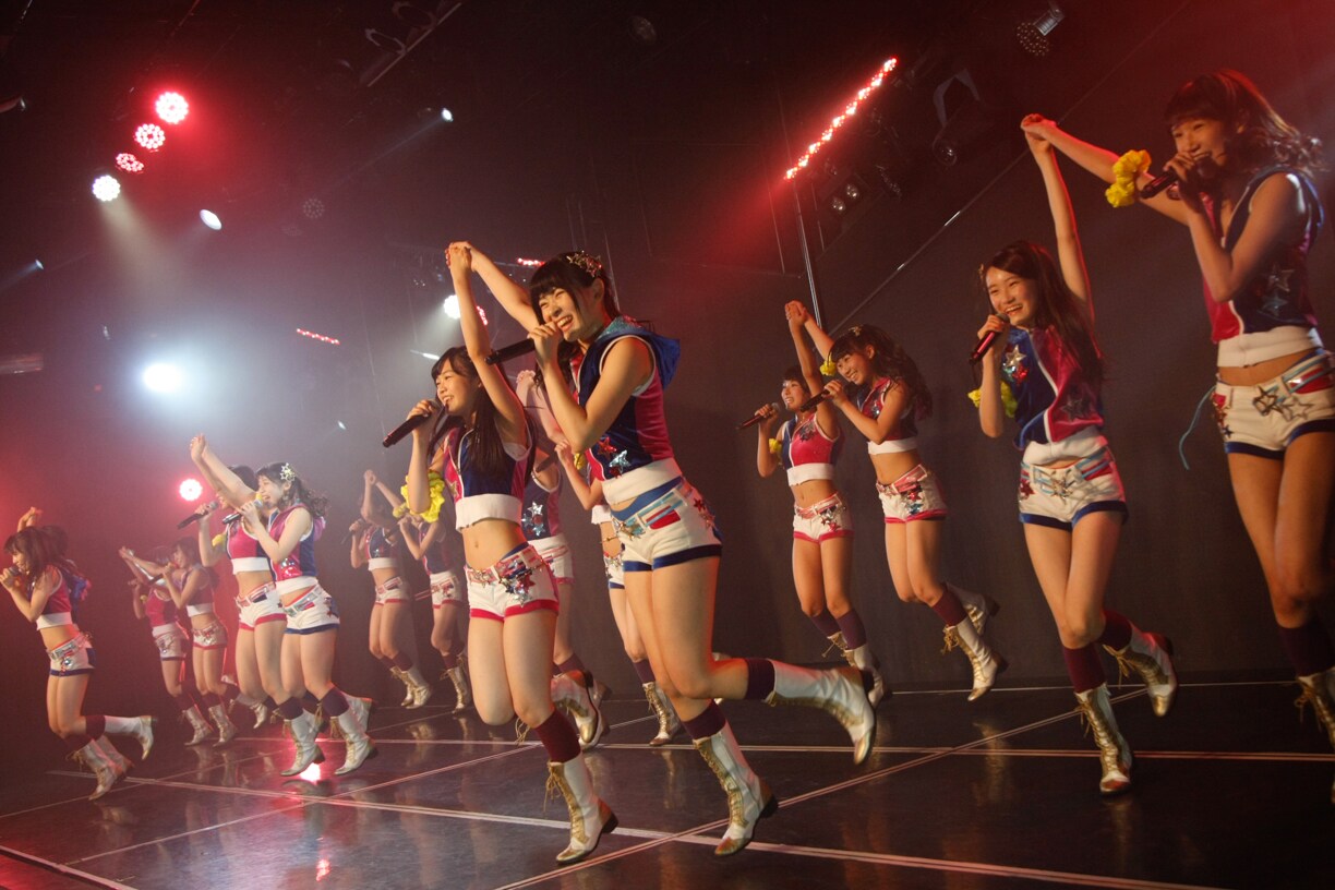 11月19日、HKT48劇場3周年3days 「手をつなぎながら」公演の様子。(c