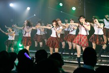 11月20日、HKT48劇場3周年3days 「脳内パラダイス」公演の様子。(c)AKS