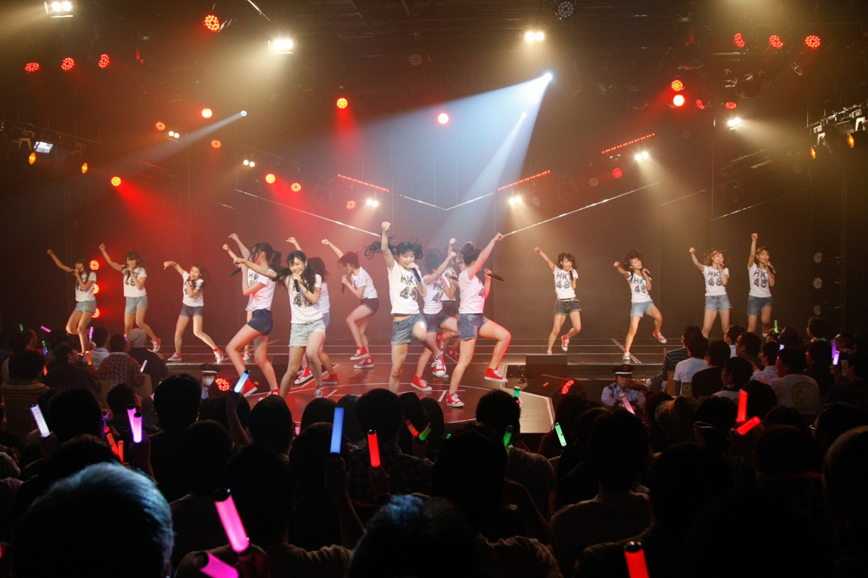 11月20日、HKT48劇場3周年3days 「脳内パラダイス」公演の様子。(c)AKS