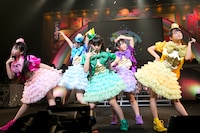 たこやきレインボー「なにわンダーランド2014＠日本青年館」の様子。