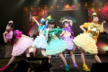 たこやきレインボー「なにわンダーランド2014＠日本青年館」の様子。