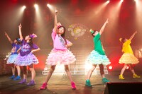 たこやきレインボー「なにわンダーランド2014＠日本青年館」の様子。