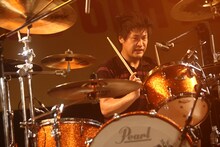 locofrankの笹原達也（Dr）。（撮影：鈴木公平）