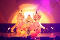 ももいろクローバーZ「女祭り2014 ～Ristorante da MCZ～」の様子。