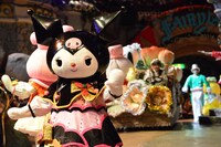 サンリオピューロランドのパレード「ARIGATO EVERYONE!」の様子。(c) 2014 SANRIO CO.,LTD.