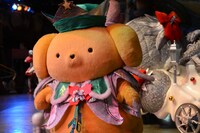 サンリオピューロランドのパレード「ARIGATO EVERYONE!」の様子。(c) 2014 SANRIO CO.,LTD.
