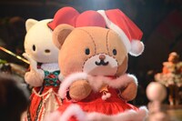 サンリオピューロランドのパレード「ARIGATO EVERYONE!」の様子。(c) 2014 SANRIO CO.,LTD.