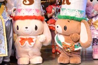 サンリオピューロランドのパレード「ARIGATO EVERYONE!」の様子。(c) 2014 SANRIO CO.,LTD.
