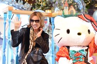 YOSHIKIとハローキティ。(c) 2014 SANRIO CO.,LTD.