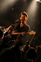 菅野信昭（B）（撮影：オオタシンイチロウ［scene16works］）