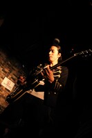 竹尾典明（G）（撮影：オオタシンイチロウ［scene16works］）