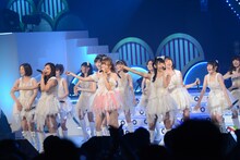 「アイドリング!!!14thLIVE 井の中のアイドリング!!! 大海でバタアシング!!! ～菊地亜美アイドル卒業までのカウントダウン～」の様子。