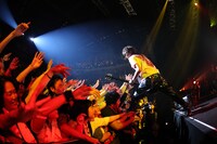 スガシカオ「Suga Shikao ～Next Round Tour 2014～」東京・TOKYO DOME CITY HALL公演の様子。(Photo by Riei Nakagawara)