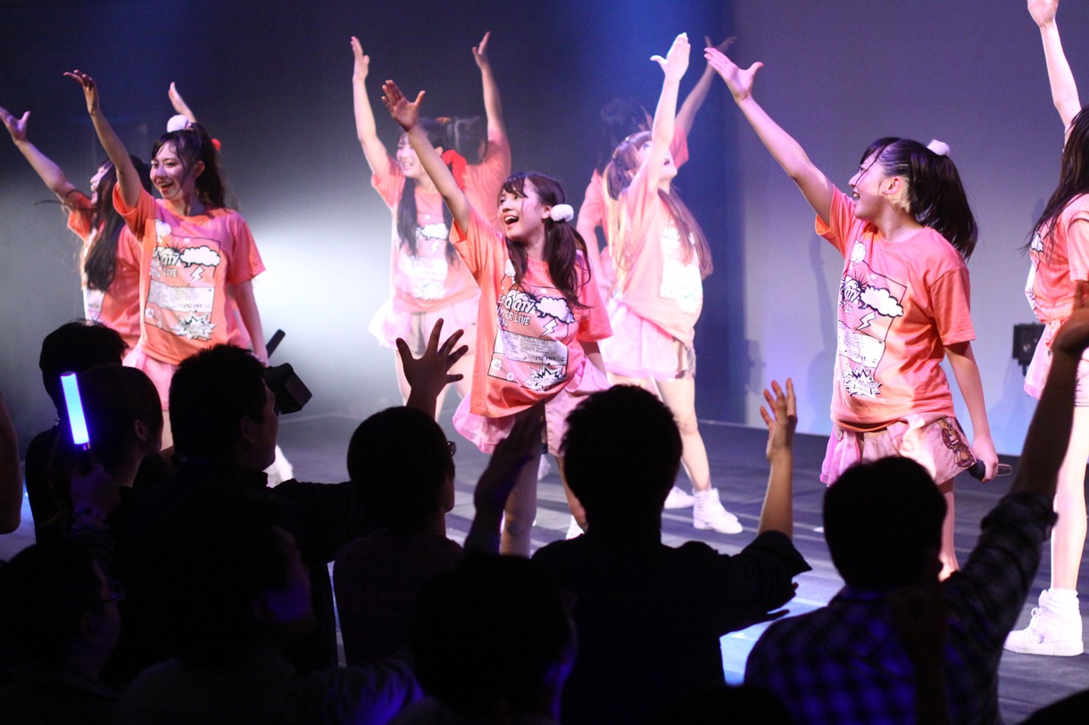 「LinQ Qty Hyper Live 2014」の様子。
