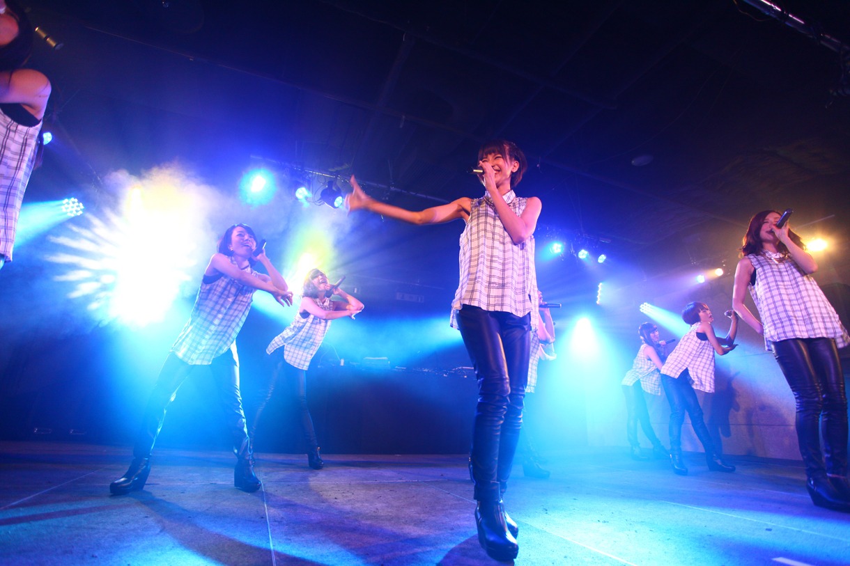 「LinQ Lady Super Live Tour 2014 Urban Night in Fukuoka」の様子。