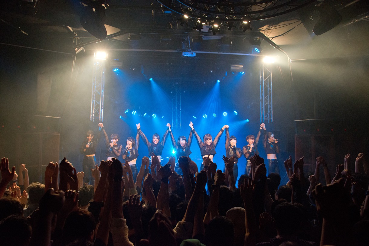 「LinQ Lady Super Live Tour 2014 Club Night in Tokyo」の様子。