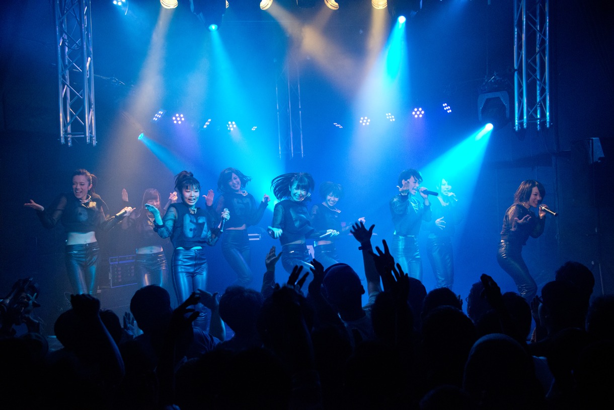 「LinQ Lady Super Live Tour 2014 Club Night in Tokyo」の様子。