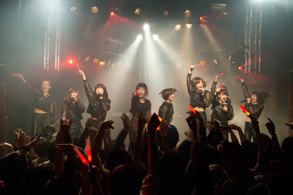 「LinQ Lady Super Live Tour 2014 Club Night in Tokyo」の様子。