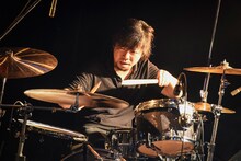 川口大喜（Dr / LAMP IN TERREN）（撮影：釘野孝宏）