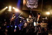 ゲストアクトとして出演したLAMP IN TERREN。（撮影：釘野孝宏）