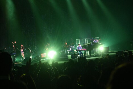 「さかいゆう 5th Anniversary SPECIAL LIVE」の様子。