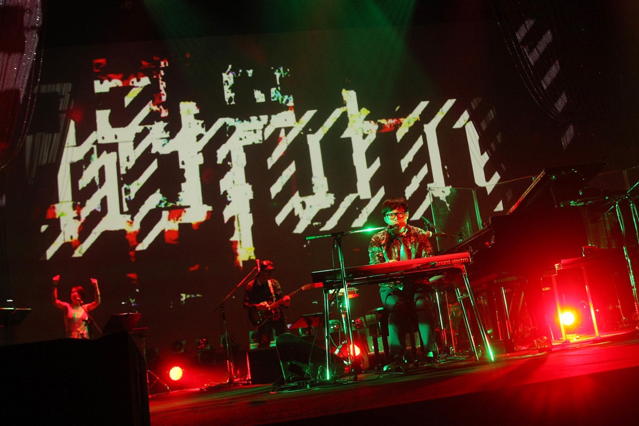 「さかいゆう 5th Anniversary SPECIAL LIVE」の様子。
