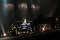 「さかいゆう 5th Anniversary SPECIAL LIVE」の様子。